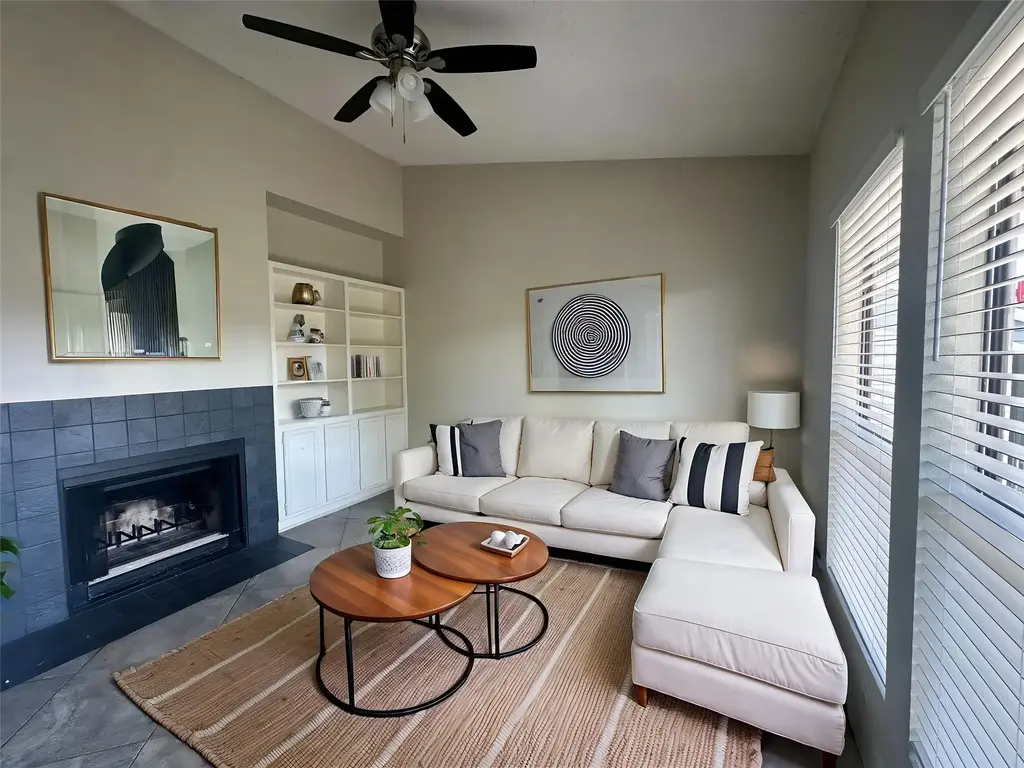 2901 San Jacinto Boulevard 304, Austin