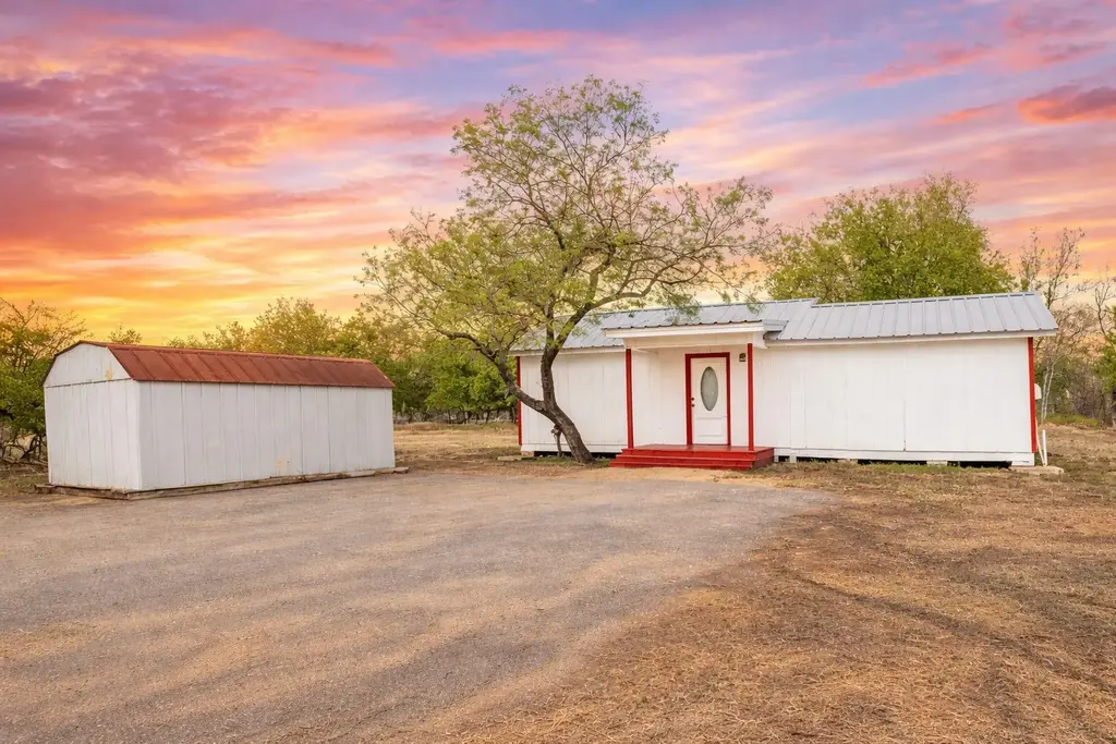 301 Tatum Road, Martindale
