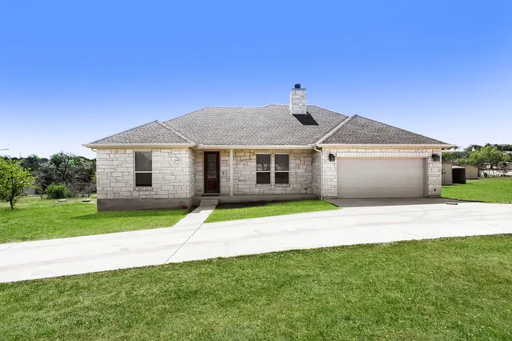 20401 Siesta Shores Drive, Spicewood