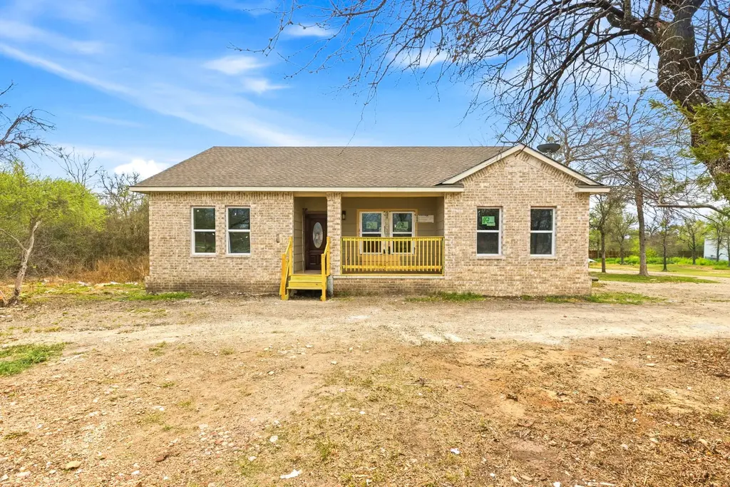 112 Chihuahua Drive, Del Valle
