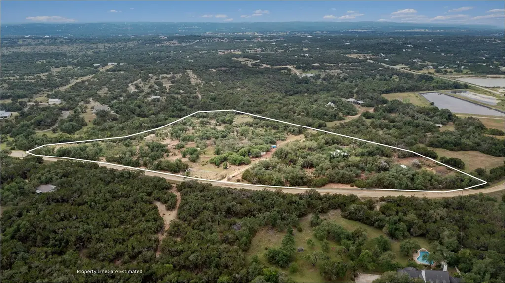 204 E Lakeshore Drive, Dripping Springs