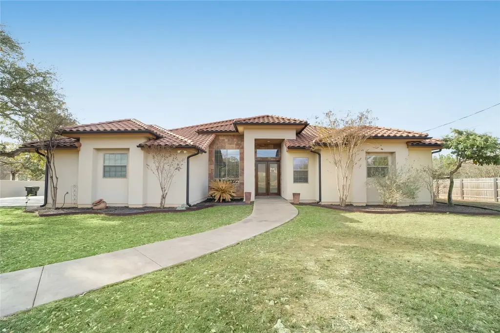 2450 Great Oaks Drive, San Marcos