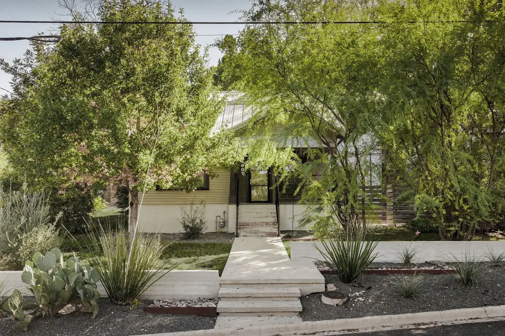 1601 Alameda Drive, Austin