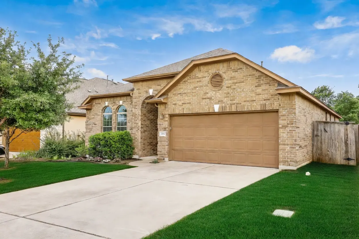 Photo of Listing #1448509