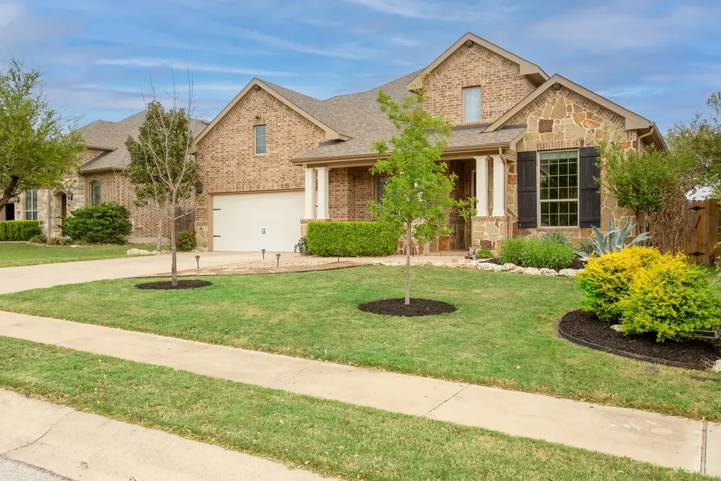7613 Turnback Ledge Trail, Lago Vista