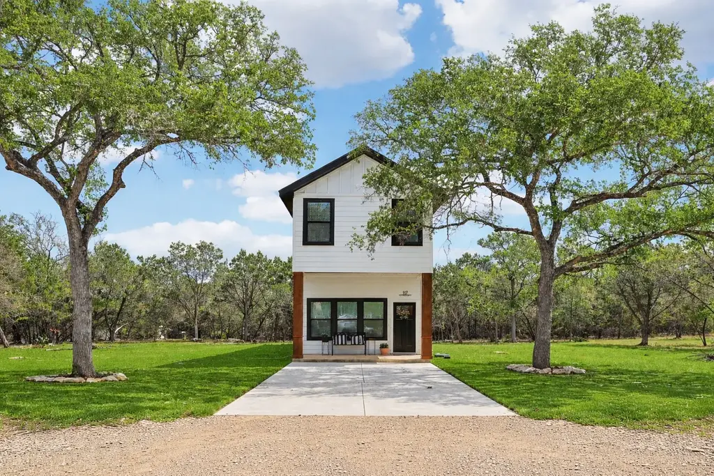 117 Golf Crest Drive C, Wimberley
