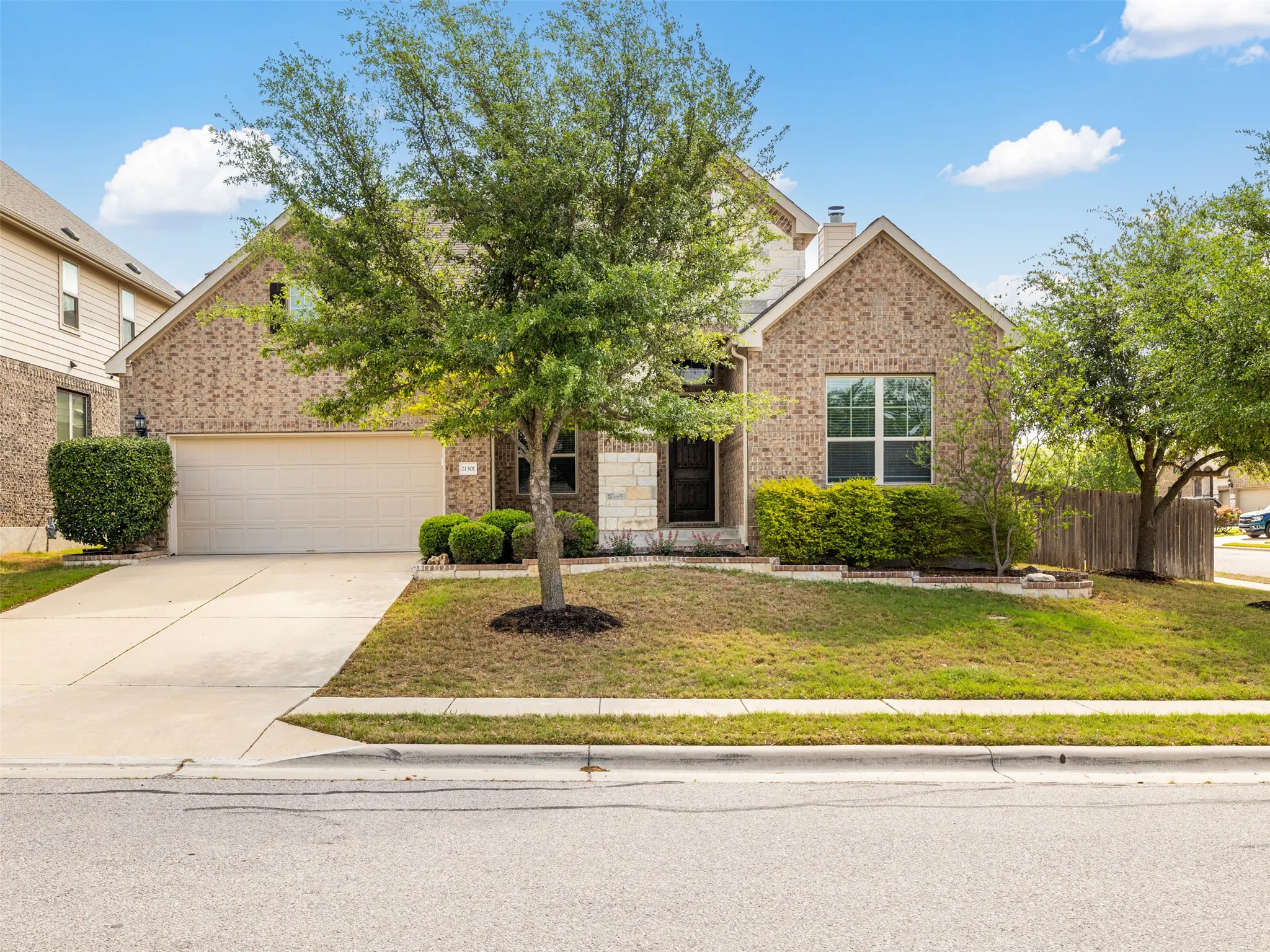 Photo of Listing #6790946