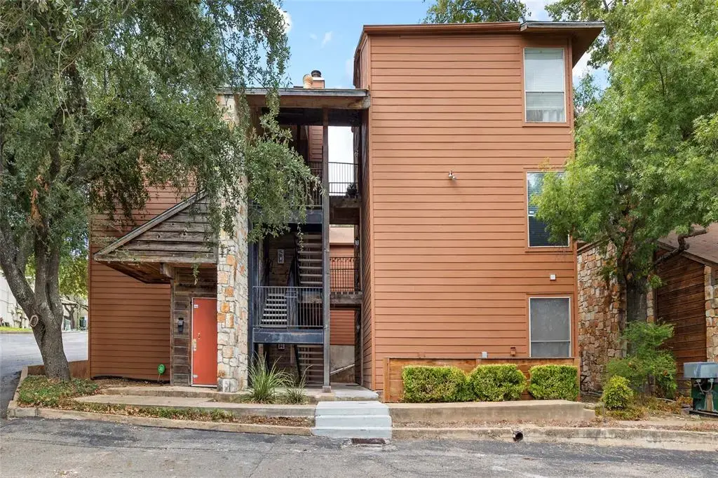 6903 Deatonhill Drive 2, Austin