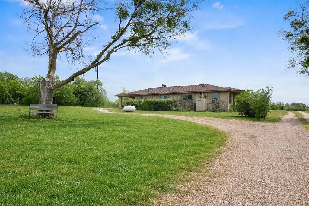 2915 County Road 153, Georgetown