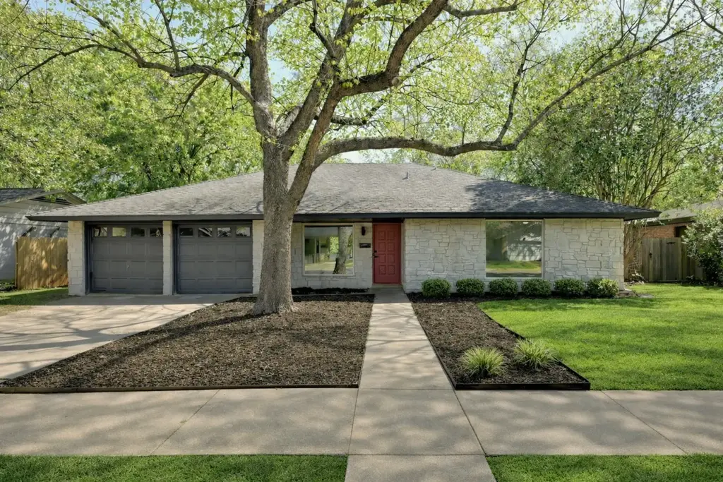 9801 Oak Hollow Drive, Austin