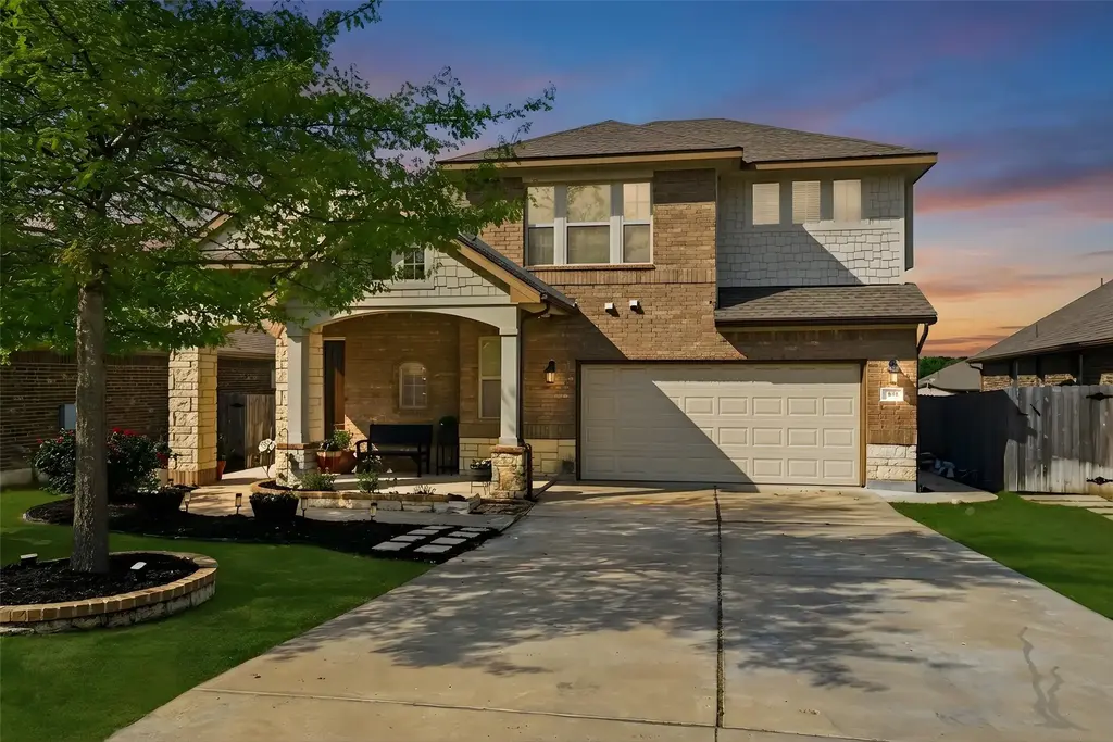 305 Lightcliff Street, Hutto