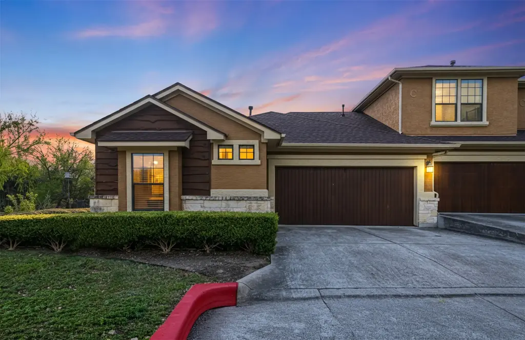 6705 Covered Bridge Drive 8, Austin
