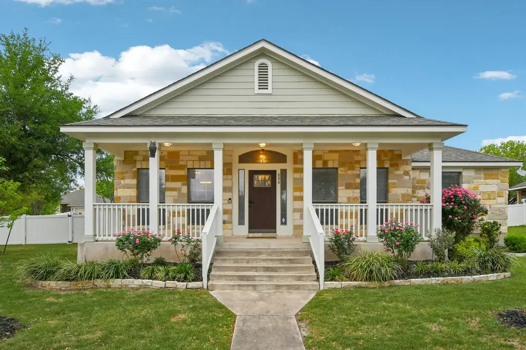 808 Great Sand Dunes Avenue, Pflugerville