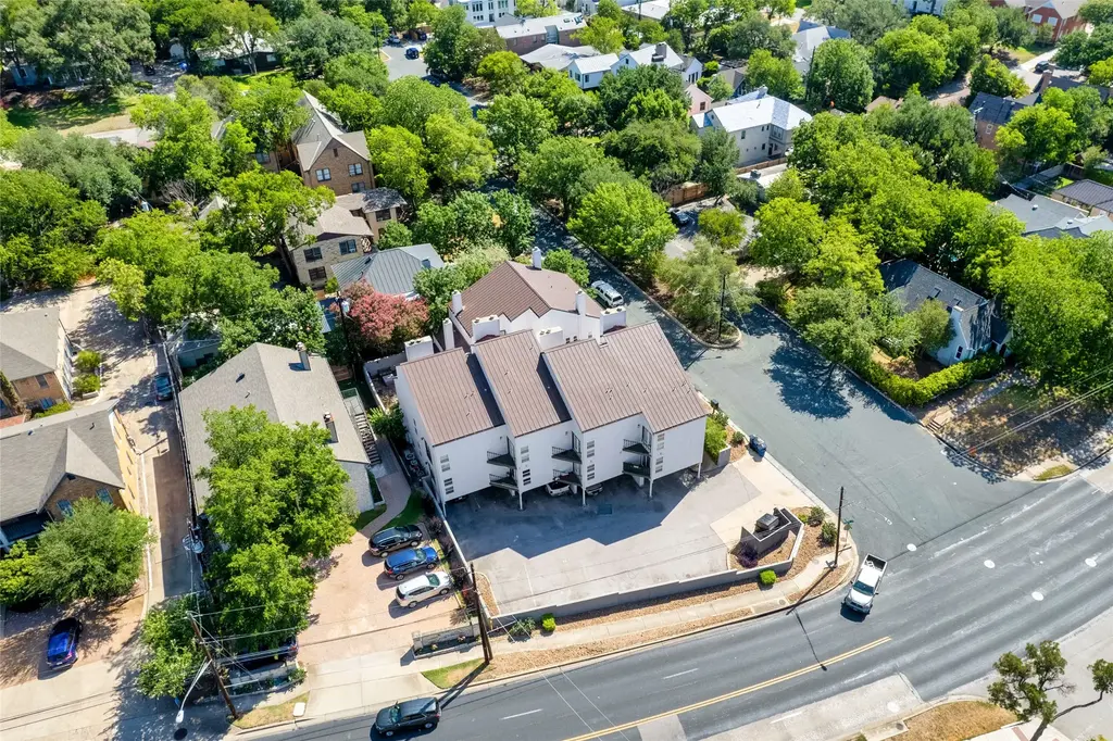 1500 Woodlawn Boulevard 302, Austin