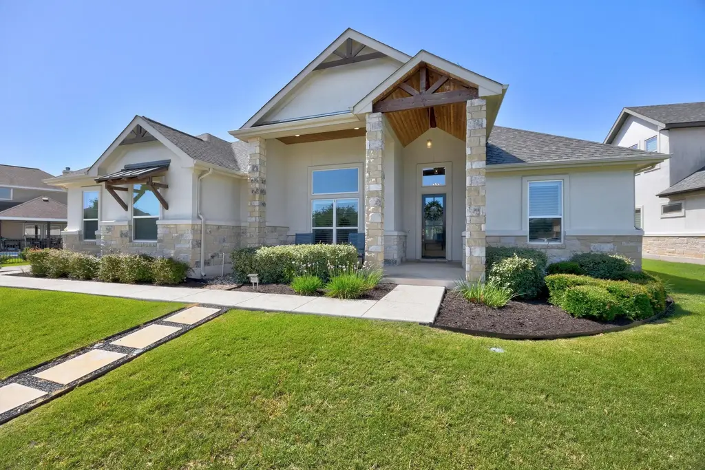 2208 Quarry Loop, Leander