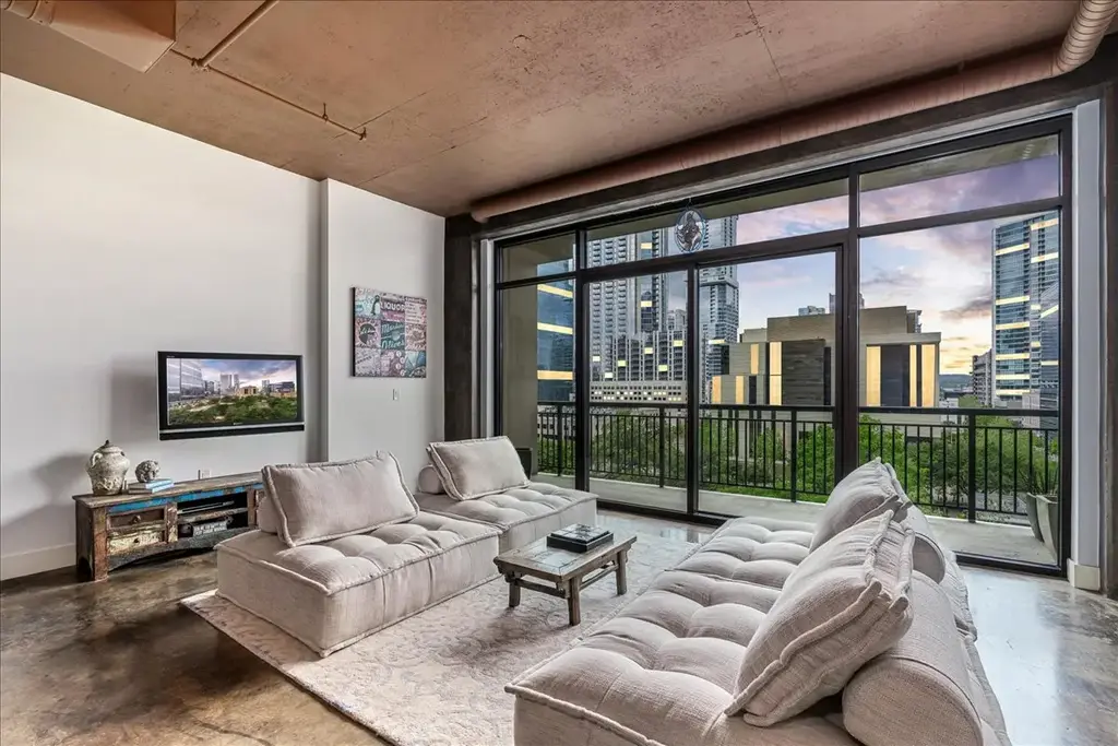 311 W 5th Street 703, Austin