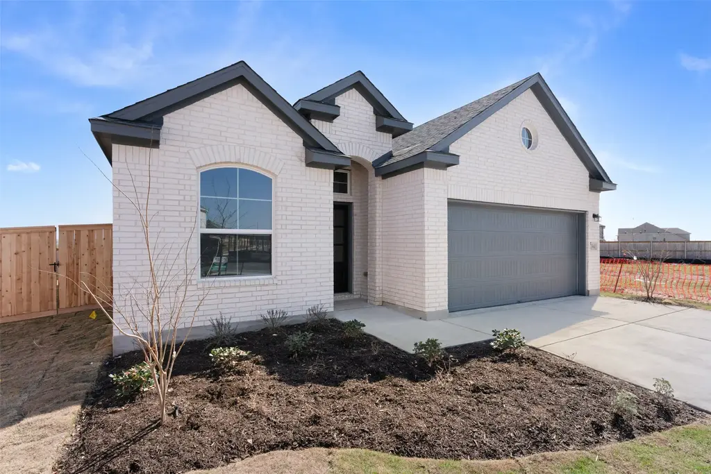 25601 Flora Bella Lane, Elgin