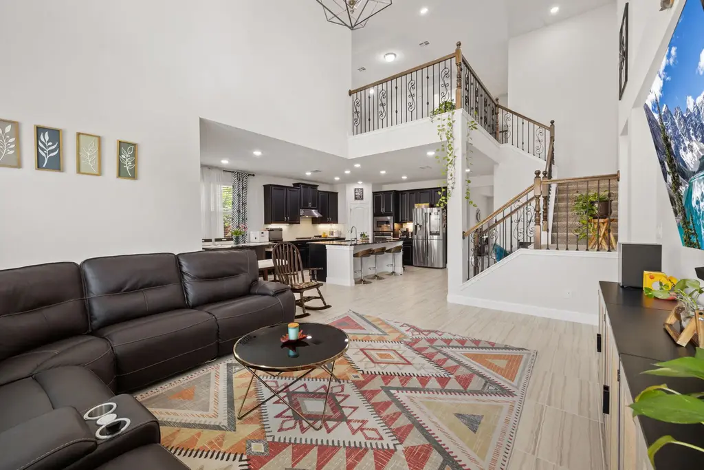 724 Pioneer Grove, Round Rock