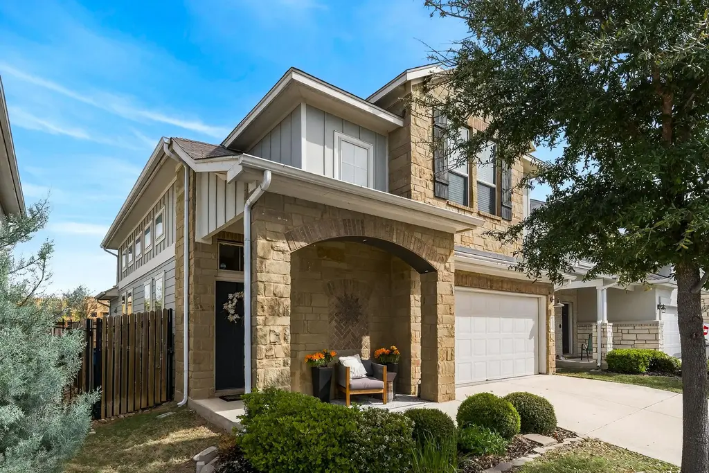 1318 Jenkins Bend, Austin