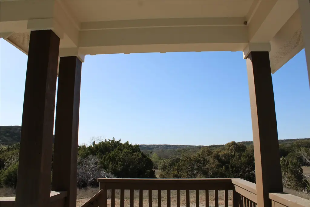 3217 County Road 337, Bertram