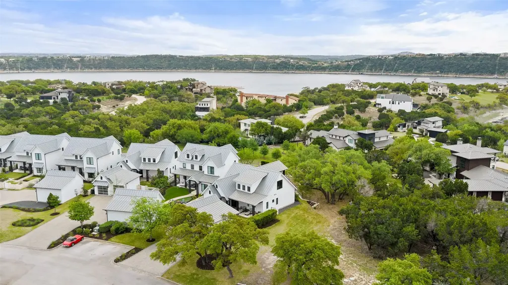 19601 Flying J Boulevard 16, Spicewood