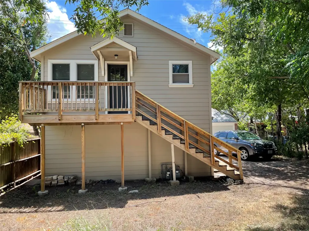 507 Texas Avenue B, Austin