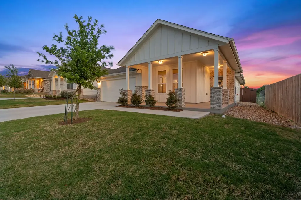 6026 Marsh Lane, Buda