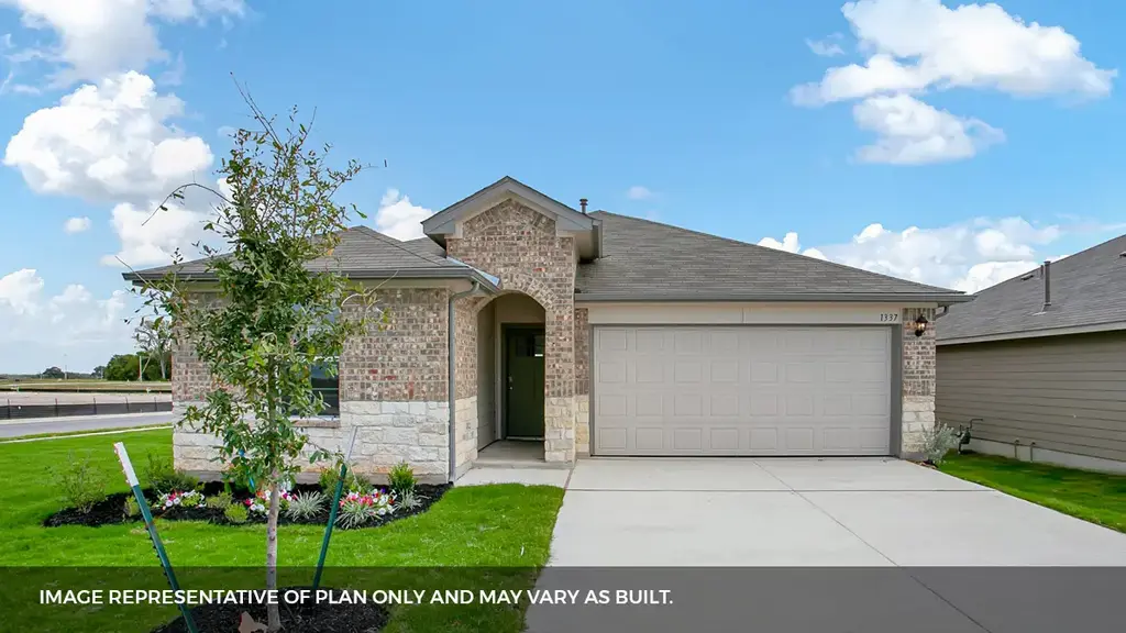 475 Mustang Lake Circle, Buda
