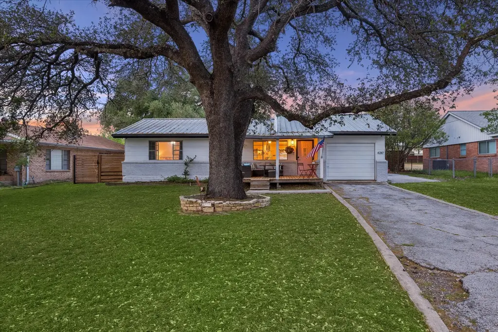 4247 River Oaks Drive, Kingsland