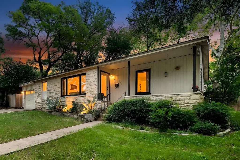 6303 Shoal Creek Boulevard, Austin