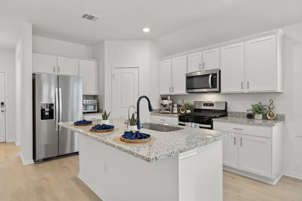 2829 Bandolier Pass, Leander