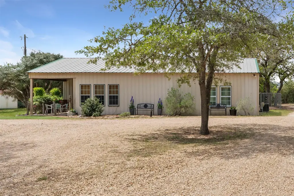 10996 Cr 311, Rockdale