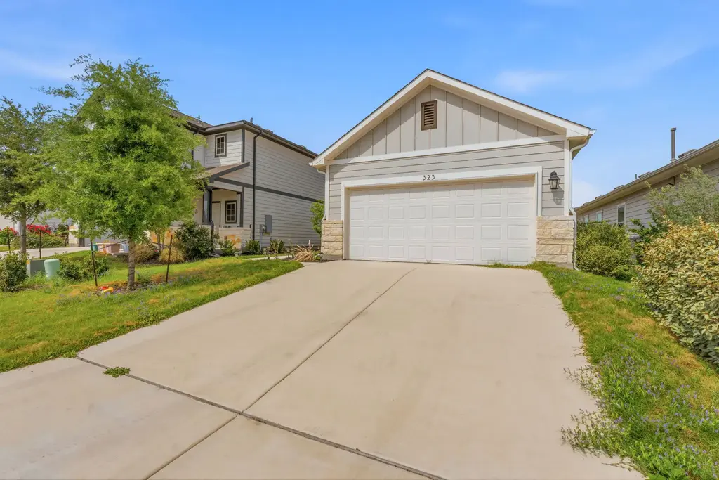323 Tolo Drive, Elgin