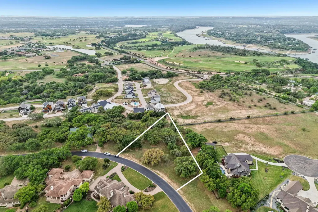 26101 Masters Parkway, Spicewood