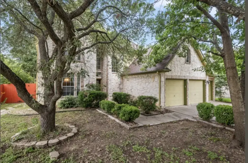 310 N Carriage Hills Drive, Georgetown