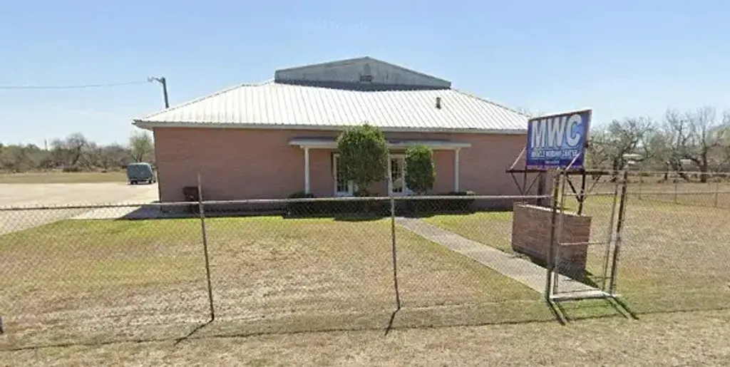 1111 E Avenue D Avenue, Kingsville