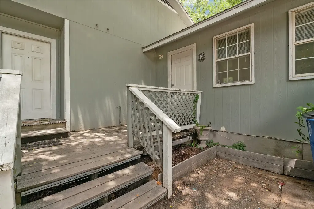 1304 Delano Street B, Austin