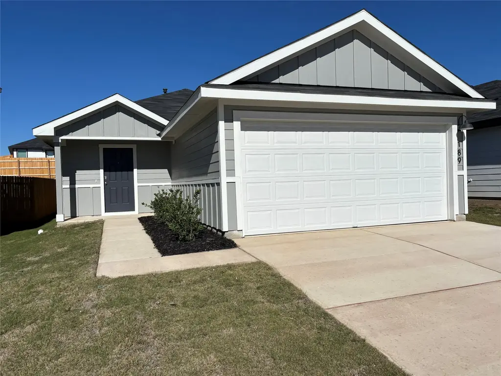 189 Bull Lake Circle, Buda