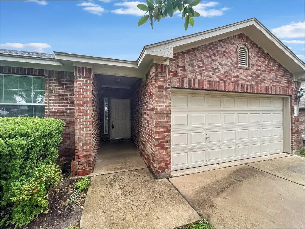 1009 Middle Brook Drive, Leander