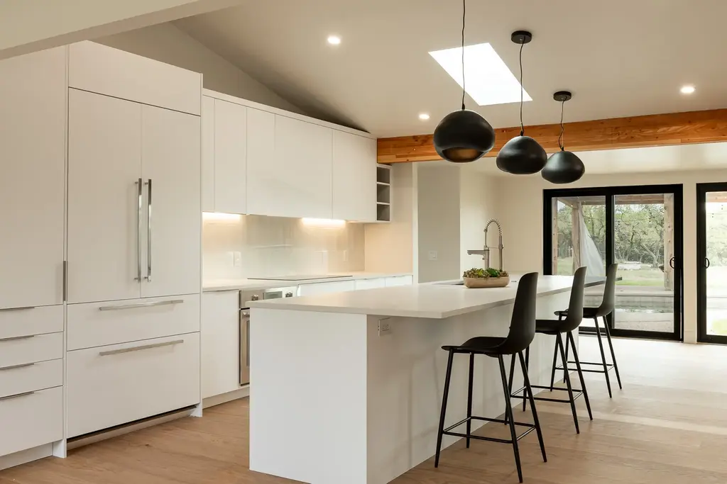8717 South View Road, Austin