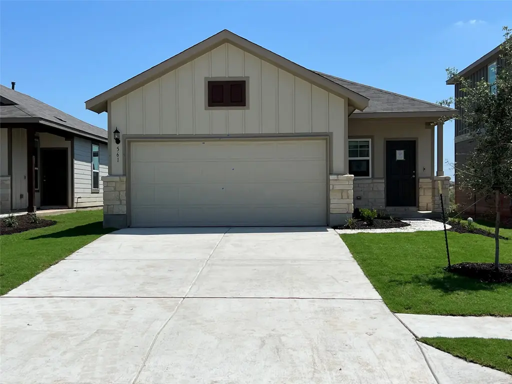 561 Papaya Drive, Buda