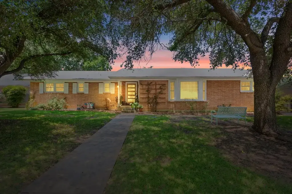 2712 Braemar Drive, Waco