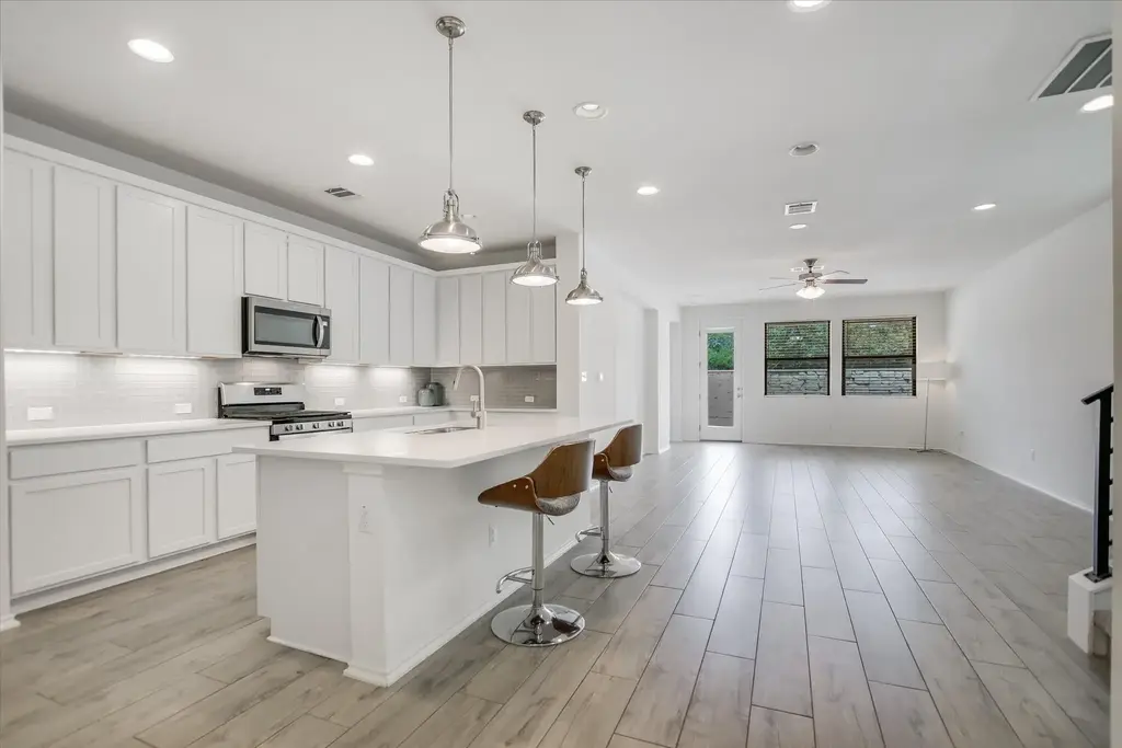 9106 Moonstone Drive, Austin