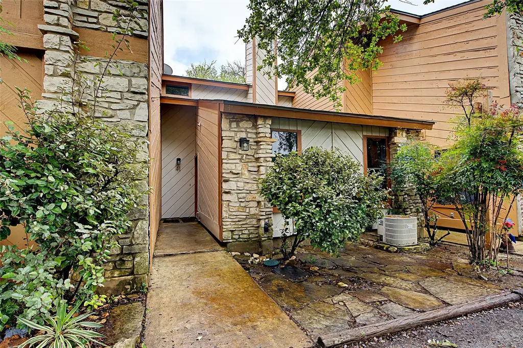 41 Cypress Fairway Village, Wimberley