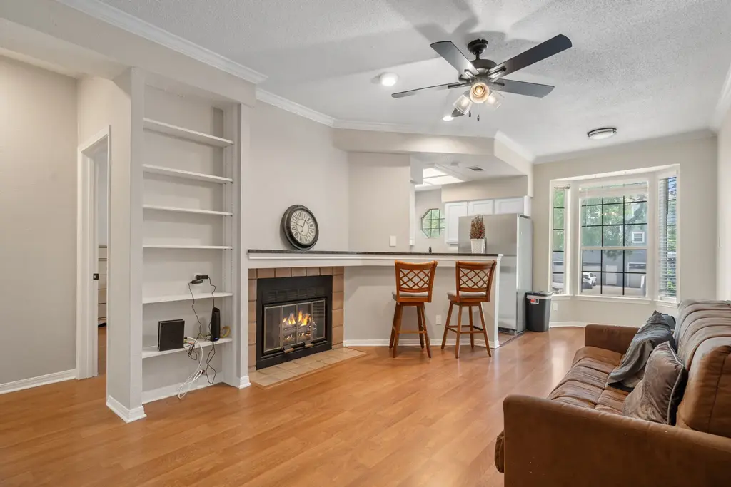 3111 Tom Green Street 208, Austin