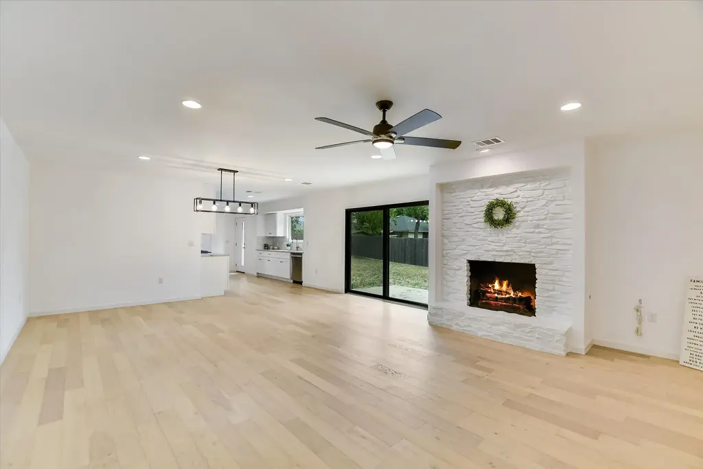 9203 Quail Rock Circle, Austin