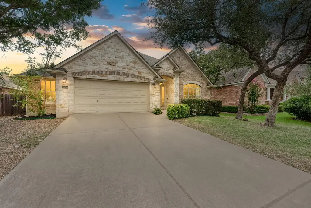 518 Victoria Drive, Cedar Park