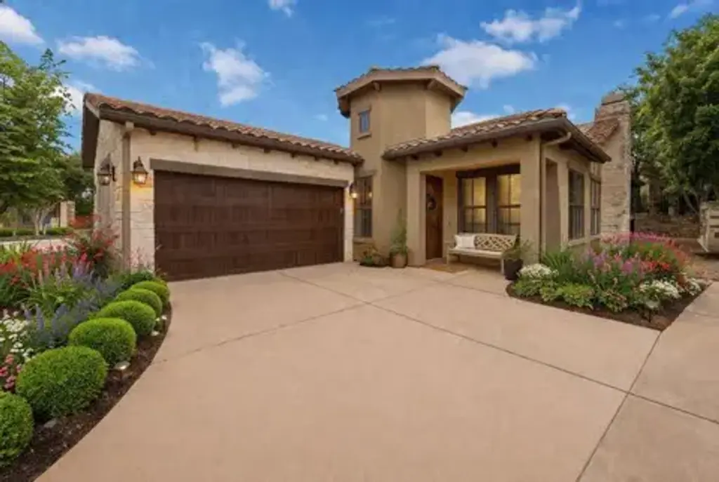 204 Delfino Circle, Lakeway