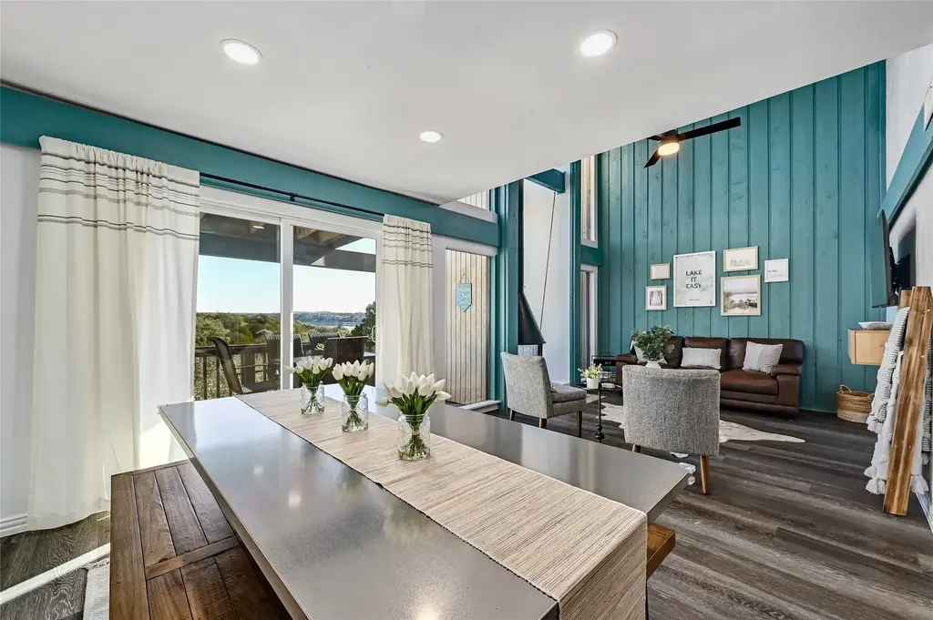 115 Comanche Point, Point Venture