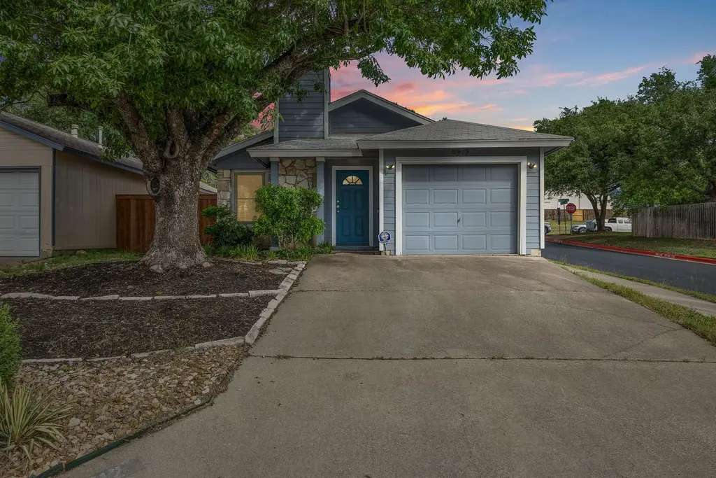 5912 Richard Carlton Boulevard, Austin